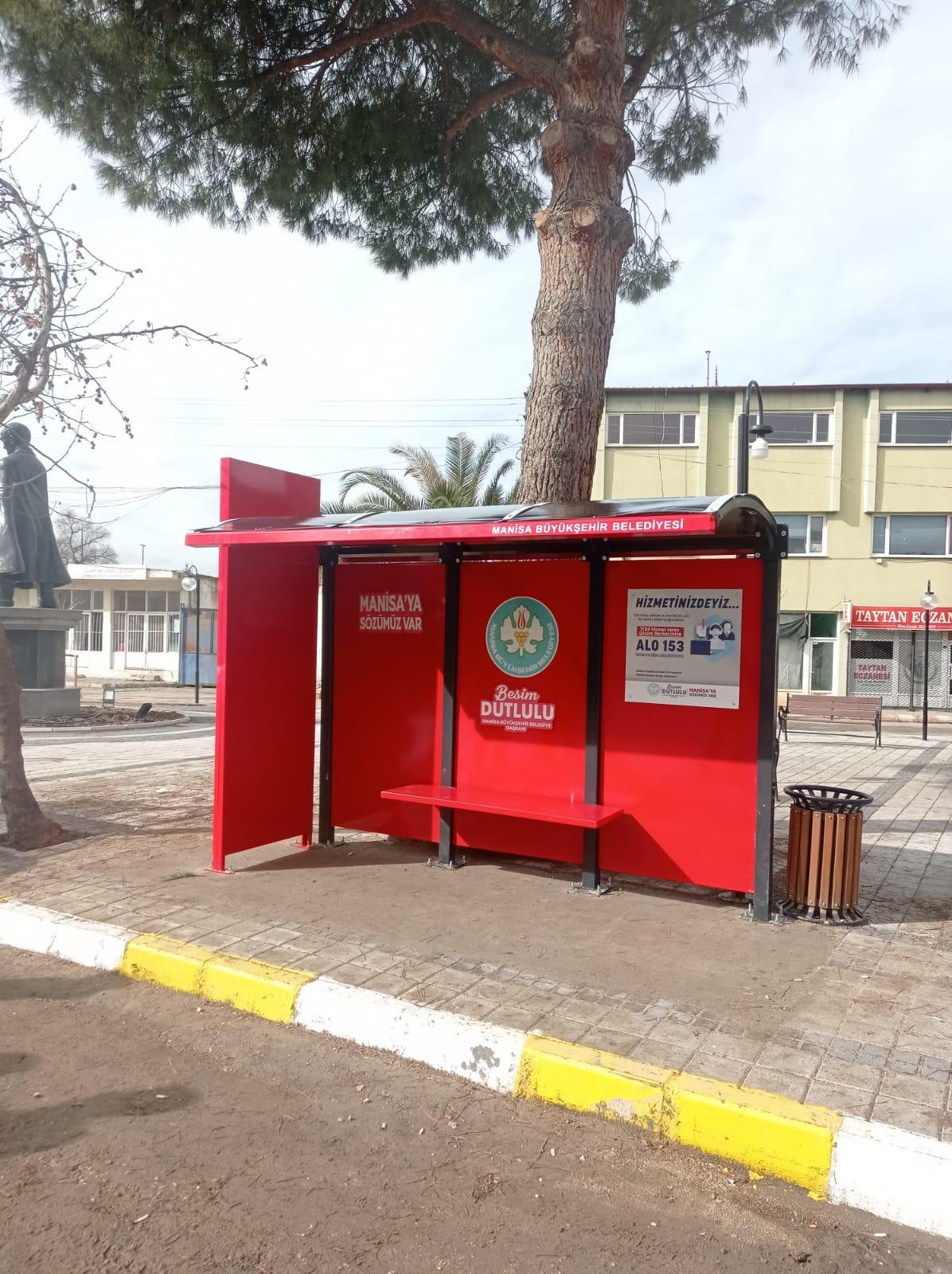 Manisa’da Toplu Taşıma Duraklarına Modern Dokunuş