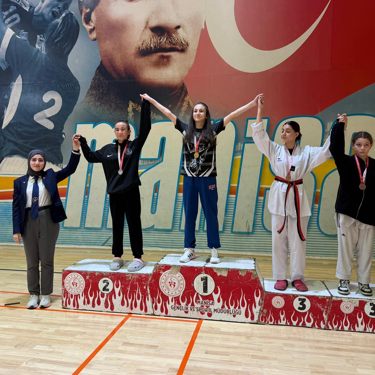 Manisa’da Okul Sporları Taekwondo Yıldızlar İl Birinciliği Müsabakaları Tamamlandı