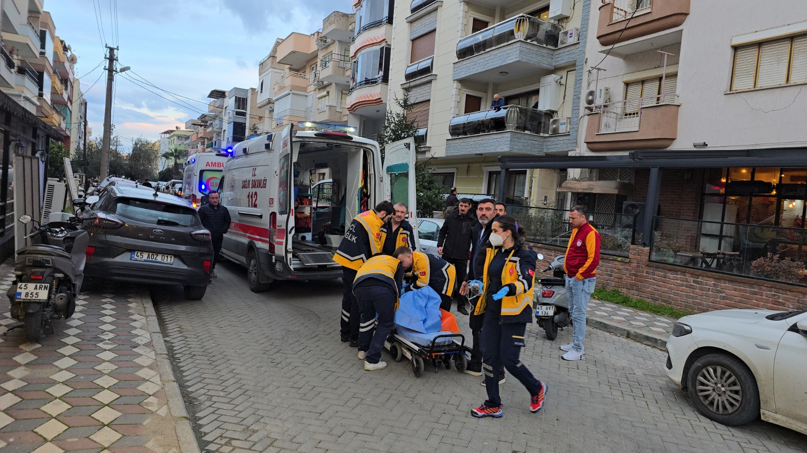 Turgutlu’da "Cam Balkon" Faciası: 1 Ölü, 1 Ağır Yaralı